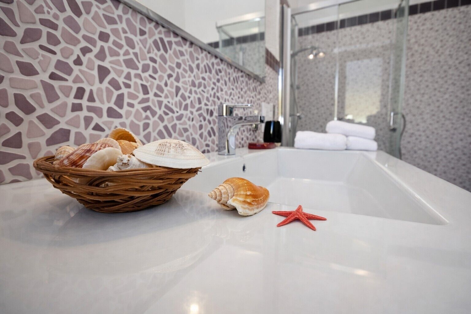 Studio, Balcony | Bathroom | Shower, towels, toilet paper