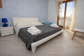 Apartamento, 2 habitaciones | Caja fuerte