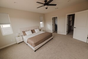 3 bedrooms, iron/ironing board, free WiFi, bed sheets - The Mustang Collection 49 Newly Built Desert Retreat (Page)