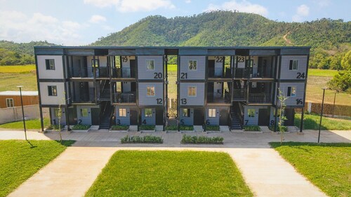 Duli Beach Farm Hostel