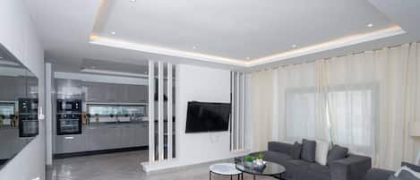 Villa, 4 Bedrooms, Smoking, Balcony | Living room