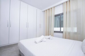 Room - Luxurious Villa in La Marsa Elegance Comfort & Ideal Location (La Marsa)