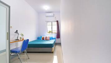 Kamar Double Basic, balkon, pemandangan kota | Wi-Fi gratis