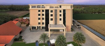 Enrise By Sayaji Somnath