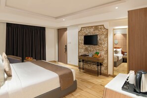 Cottage | In-room safe, desk, laptop workspace, blackout drapes - Enrise By Sayaji Somnath (Veraval)