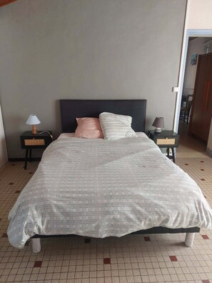 2 bedrooms, iron/ironing board - House 500 meters from the sea (Barbâtre)