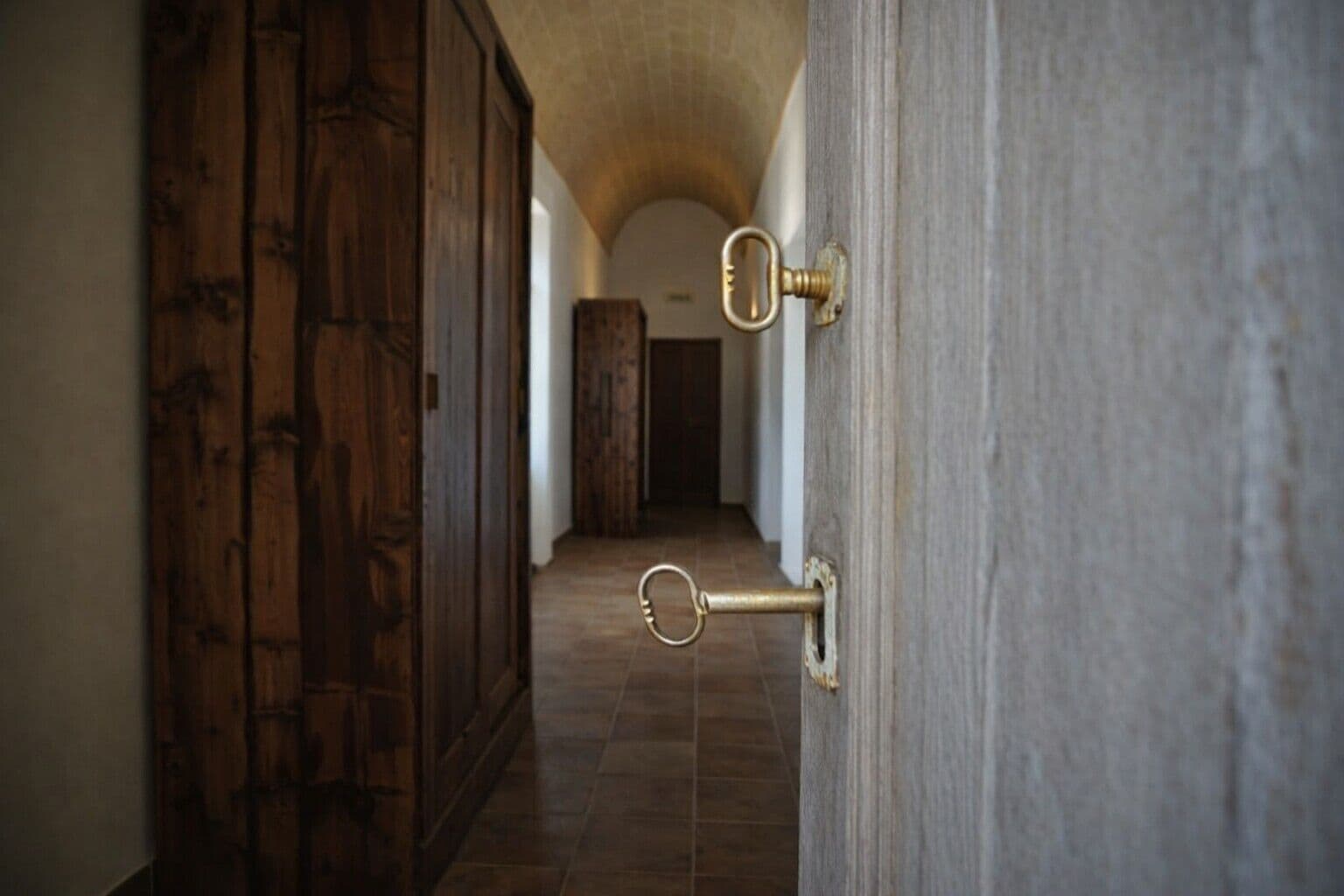 Quarto casal ou duplo standard | Frigobar, cofres nos quartos, Wi-Fi de cortesia, roupa de cama