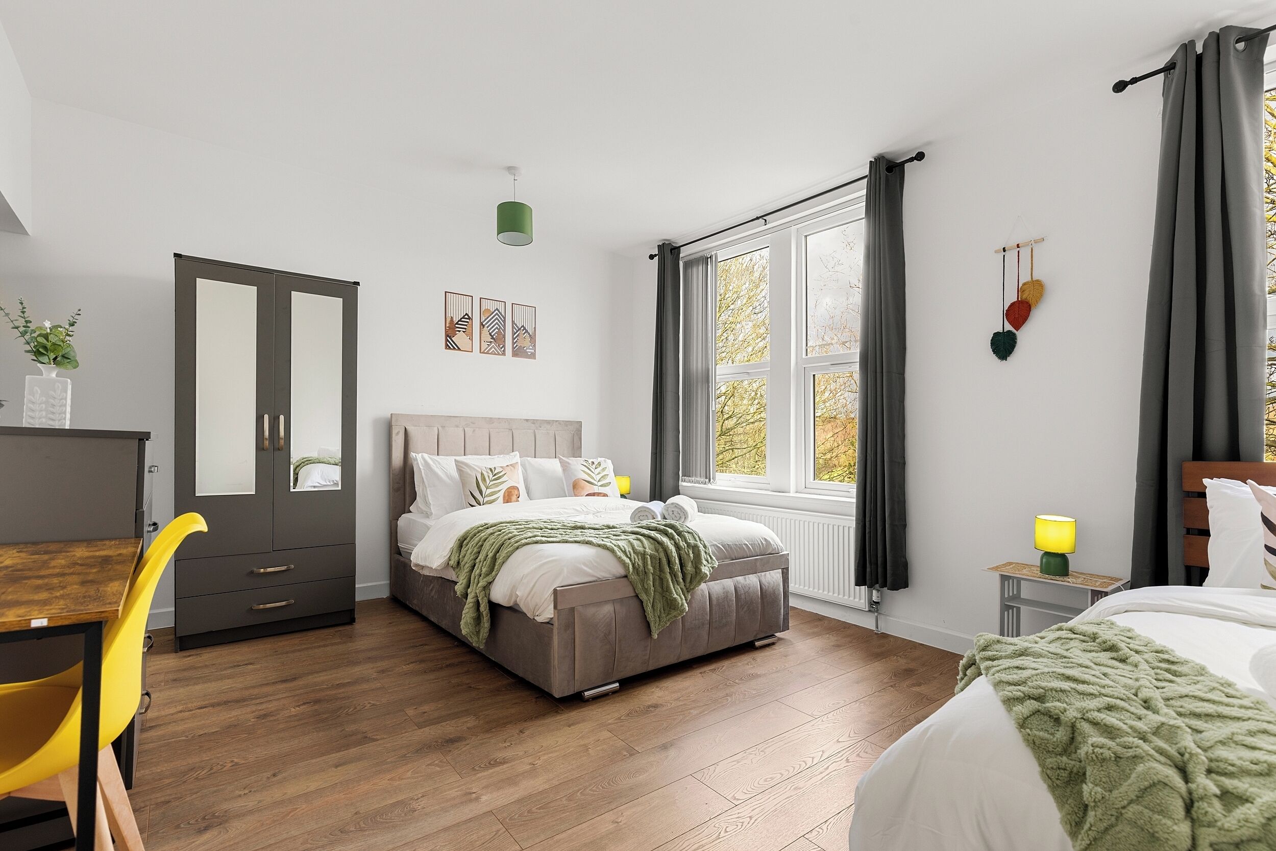 4 Schlafzimmer, Bügeleisen/Bügelbrett, kostenloses WLAN