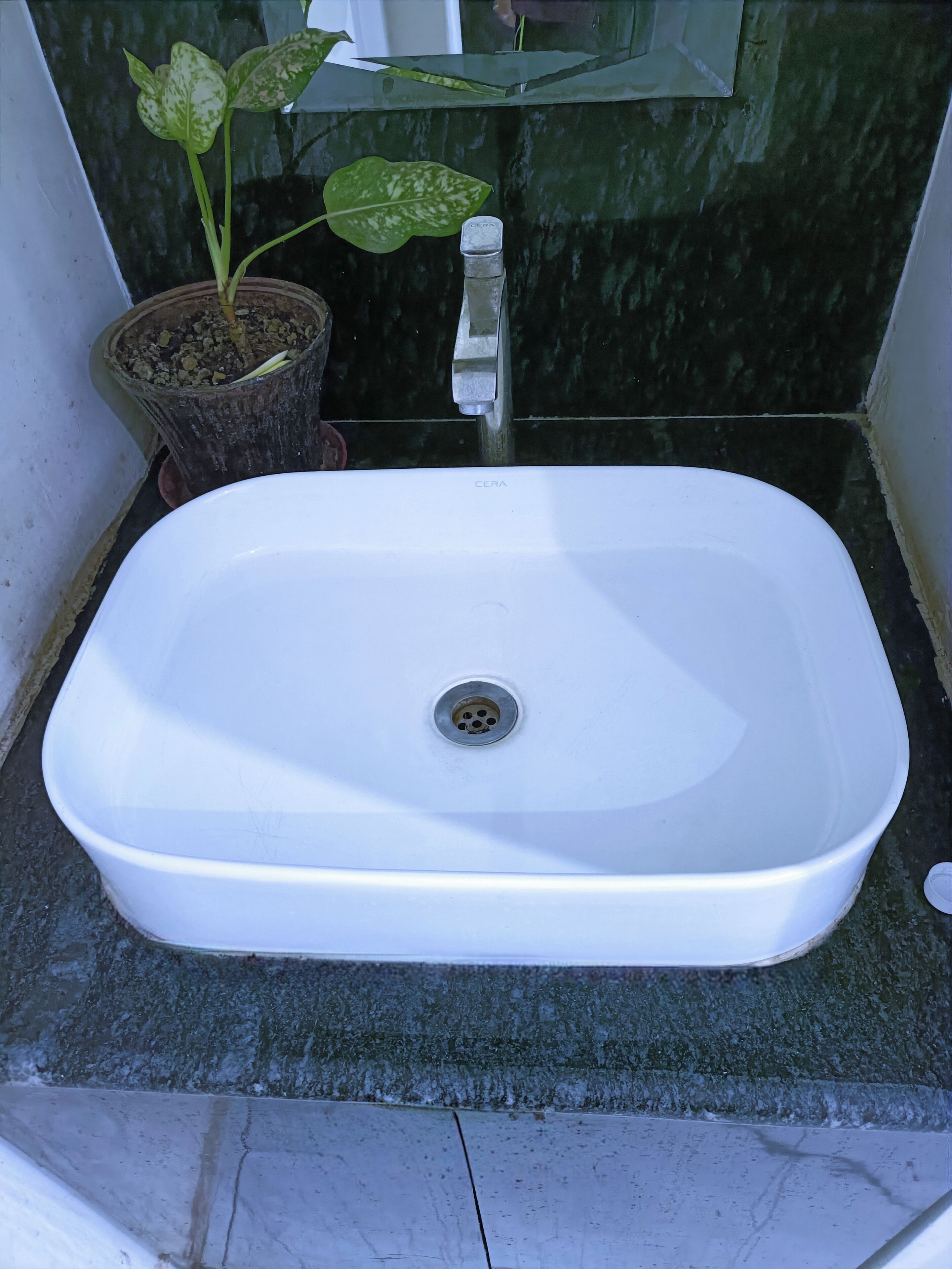 Deluxe Double Room, Balcony, City View | Bathroom