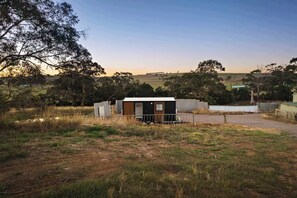 Exterior - Rivergum Lodge by Tiny Away (Jancourt East)