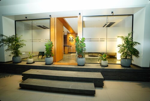 32 Urban by Akoya Hotels - Gachibowli, West Hyderabad