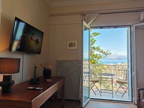 Interior - Corfu City View Loft - a loft with incredibly views in the historical centre (Corfu)