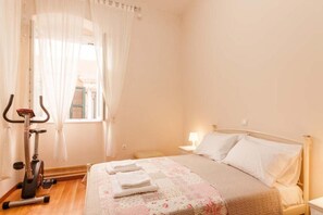 2 bedrooms, WiFi, bed sheets - Kantouni Bizi Myranthis Apartment (Kerkira)