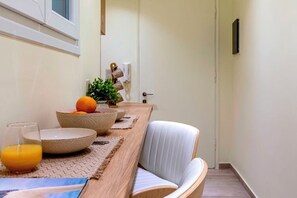 Dining - Corfu Breeze Suite - a bright and welcoming retreat (Corfu)