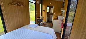 WiFi、ベッドシーツ