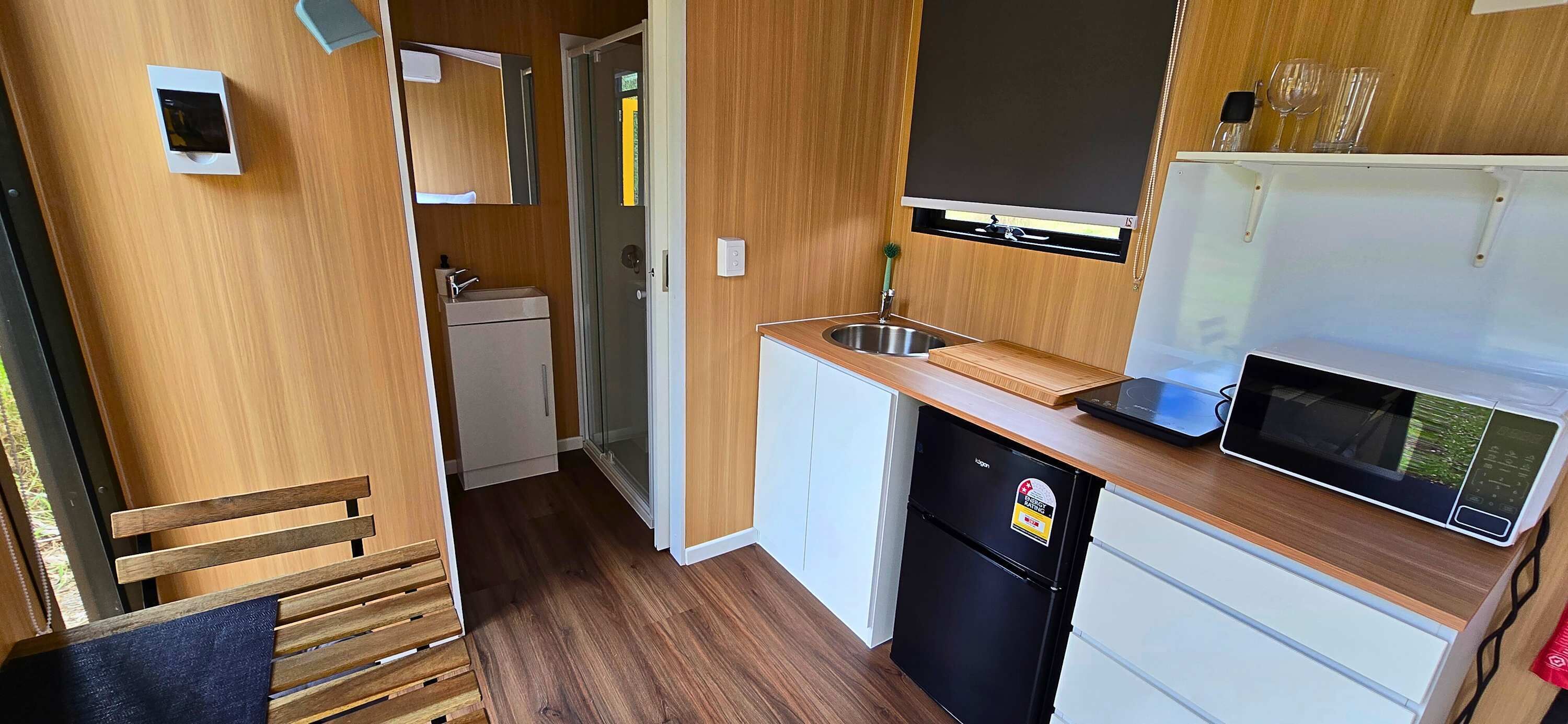 Fridge, microwave, stovetop, electric kettle