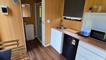 Fridge, microwave, stovetop, electric kettle