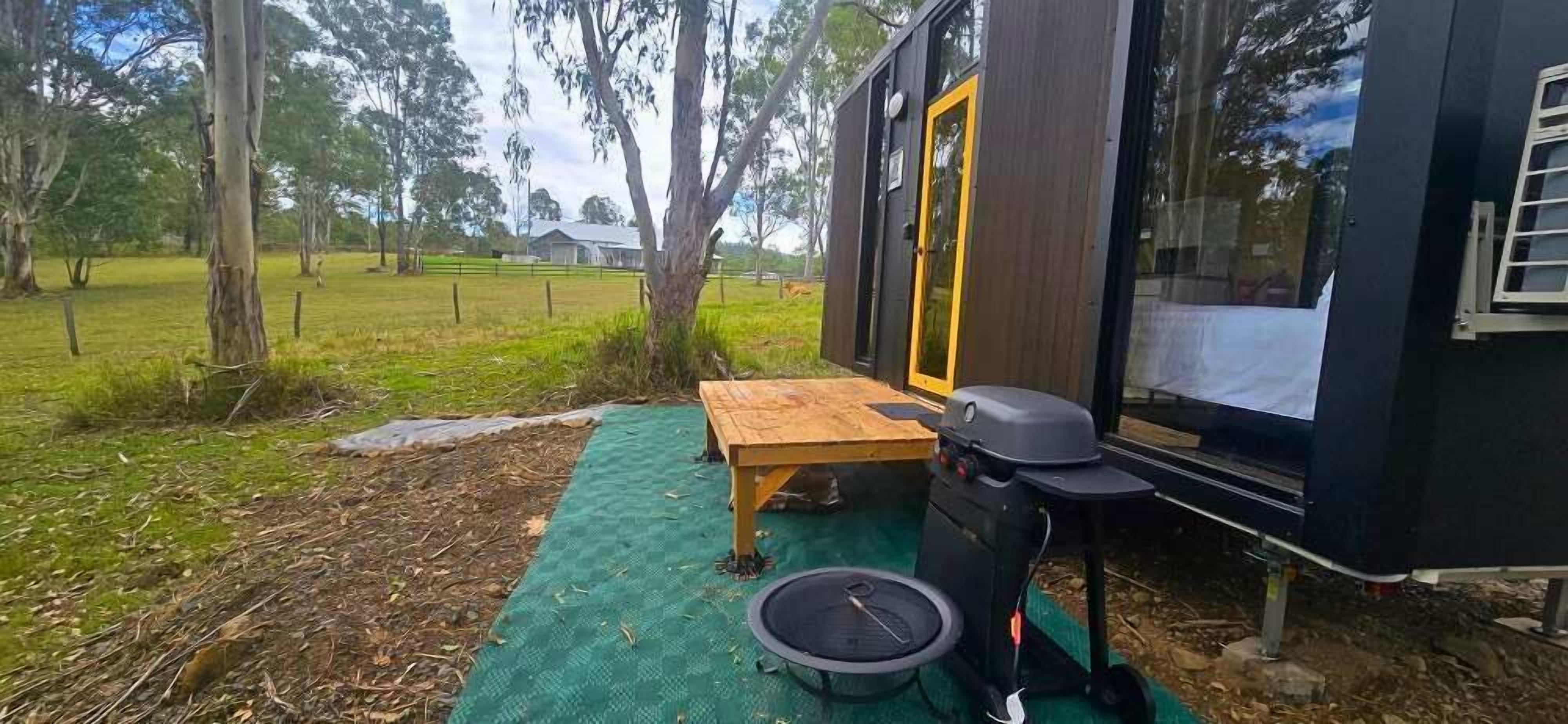 屋外ダイニングエリア