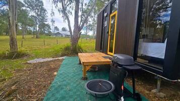 屋外ダイニングエリア