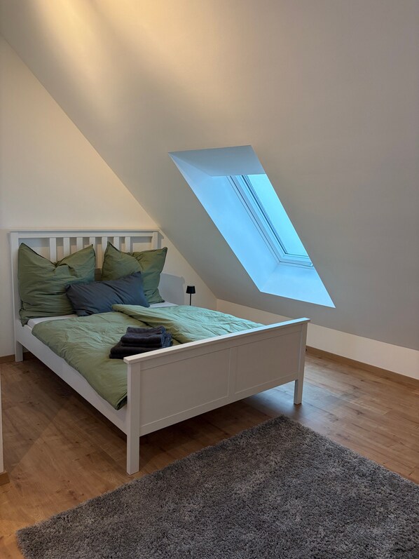 2 bedrooms, WiFi, bed sheets