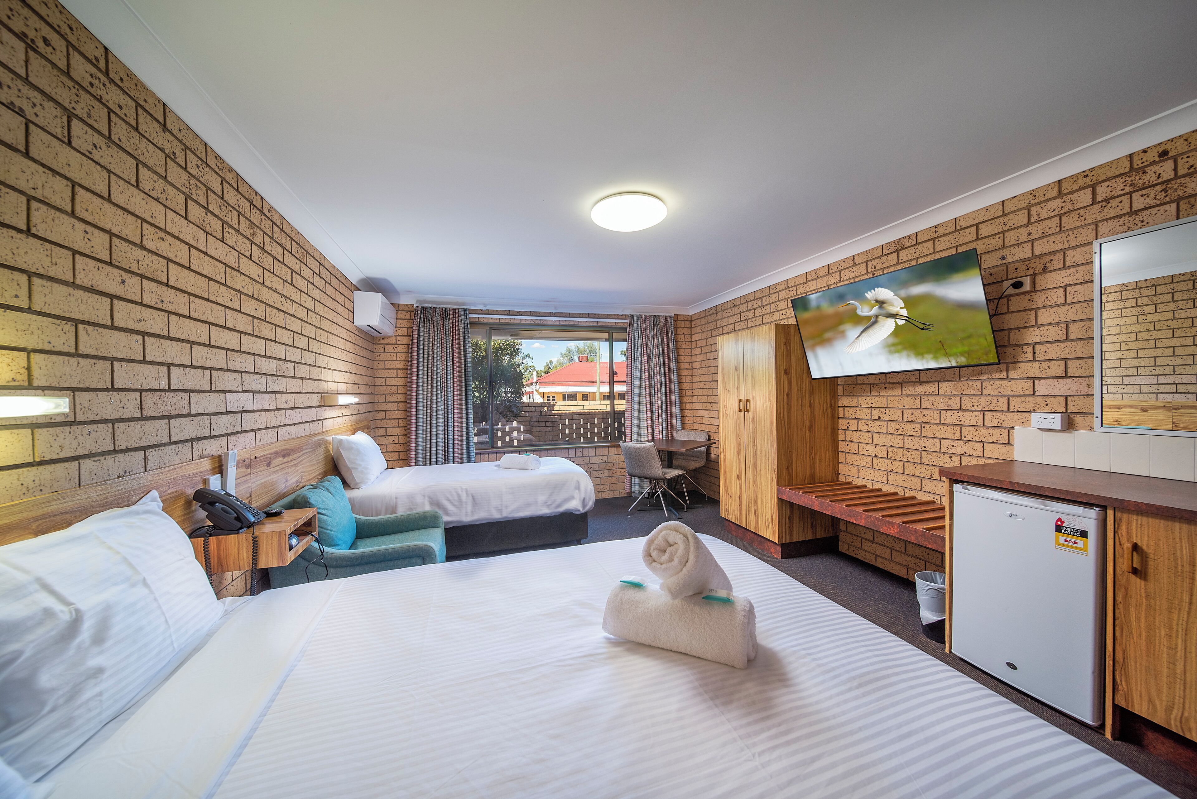 Double or Twin Room, Courtyard View | Desk, free WiFi