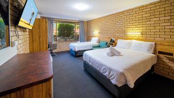 Double or Twin Room, Courtyard View | Desk, free WiFi