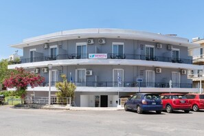 Exterior - Amethyst Rooms (Rhodes)