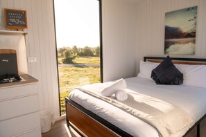 1 bedroom, WiFi, bed sheets - The Nest at Arahura Escape by Tiny Away (Arahura Valley)