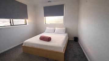 4 Schlafzimmer, Bügeleisen/Bügelbrett, kostenloses WLAN, Bettwäsche