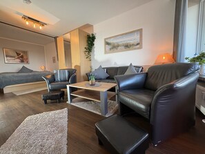 TV, table tennis, stereo - Berolina 506 - Achtern Diek - Berolina 506 - Achtern Diek- 47 m² living space for (Dahme)