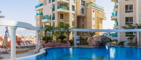 Seasonal outdoor pool