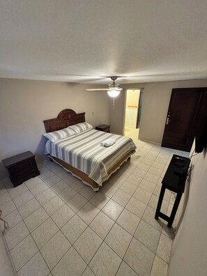 Bügeleisen/Bügelbrett, WLAN, Bettwäsche, Rollstuhlgeeignet