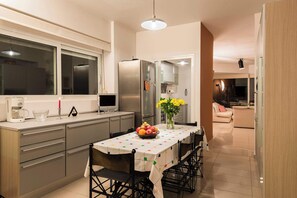 Dining - Villa Joy Mare - Seaside Escape with Private Pool (Agioi Apostoloi)