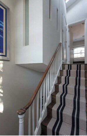 Interior - Elegant and bright Knightsbridge townhouse close to Harrod's. (London)