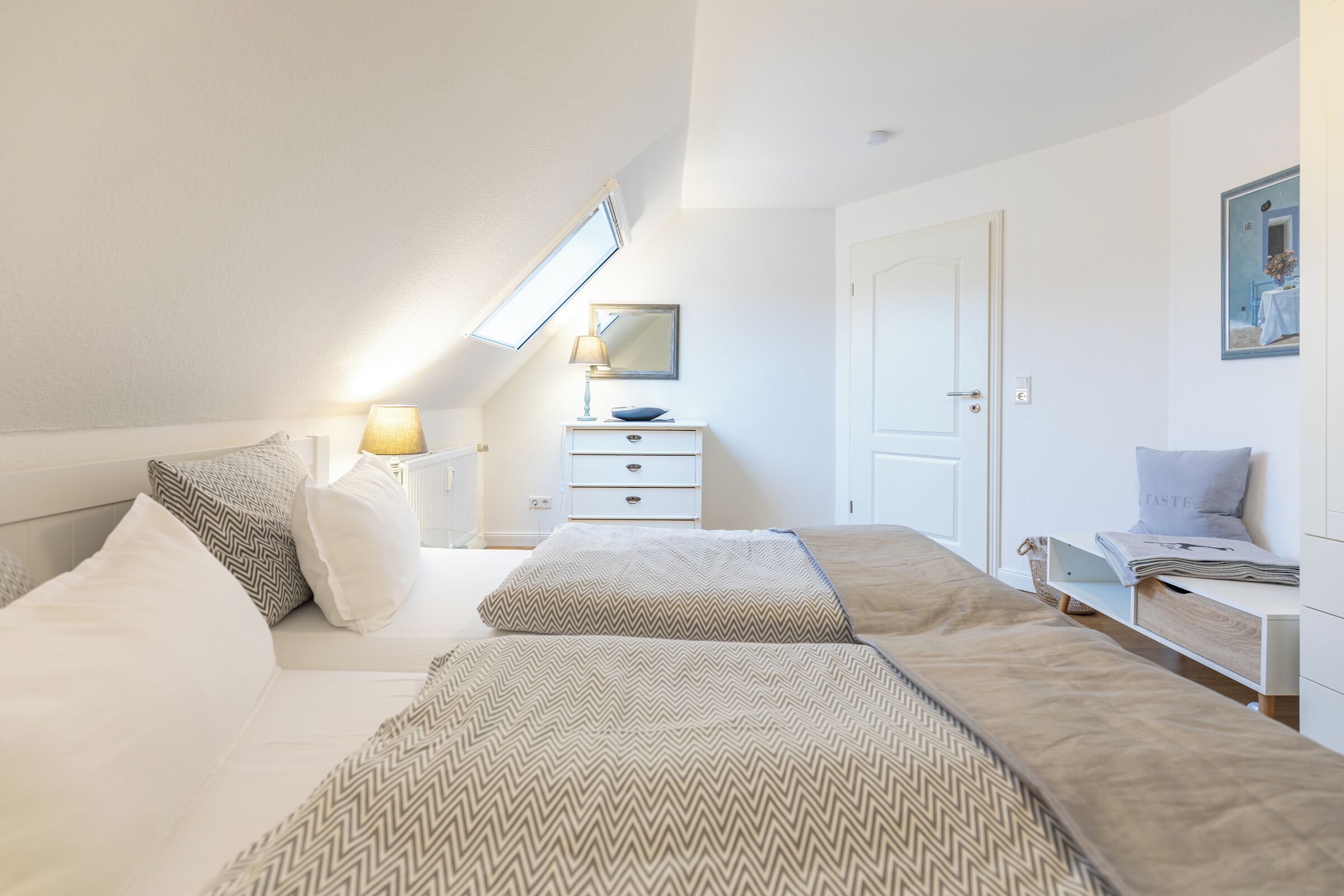 3 Schlafzimmer, Schreibtisch, Bügeleisen/Bügelbrett, Reisekinderbett