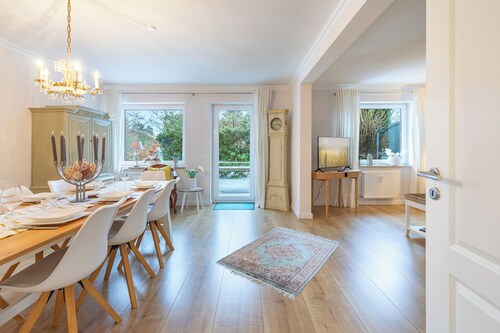 Hjertets Hus: Großes Ferienhaus mit Garten & Terrasse für 5 Gäste