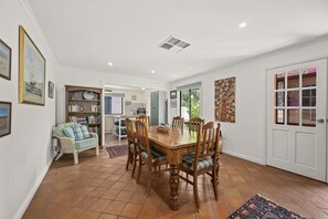 Dining - To Marlin & Will ~ Port Willunga - Unsophisticated & Kitsch Simplicity (Port Willunga)