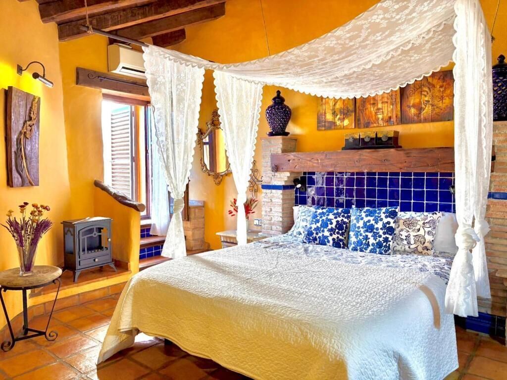 Suite junior, balcón, vistas al jardín | Wifi gratis