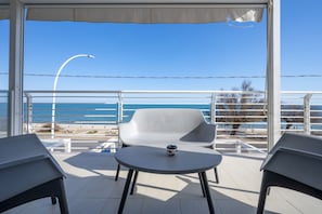 Terrace/patio - Apartment Lights (Avola)