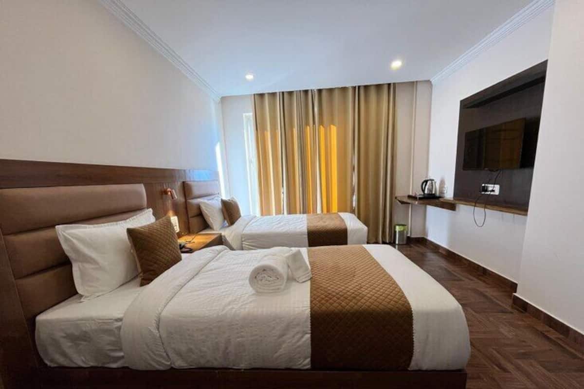 Chambre Deluxe avec lits jumeaux, vue sur la montagne | Rideaux dâobscurcissement, accĂšs au Wi-Fi (inclus)