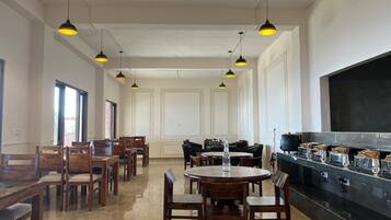 Daily continental breakfast (INR 500 per person)