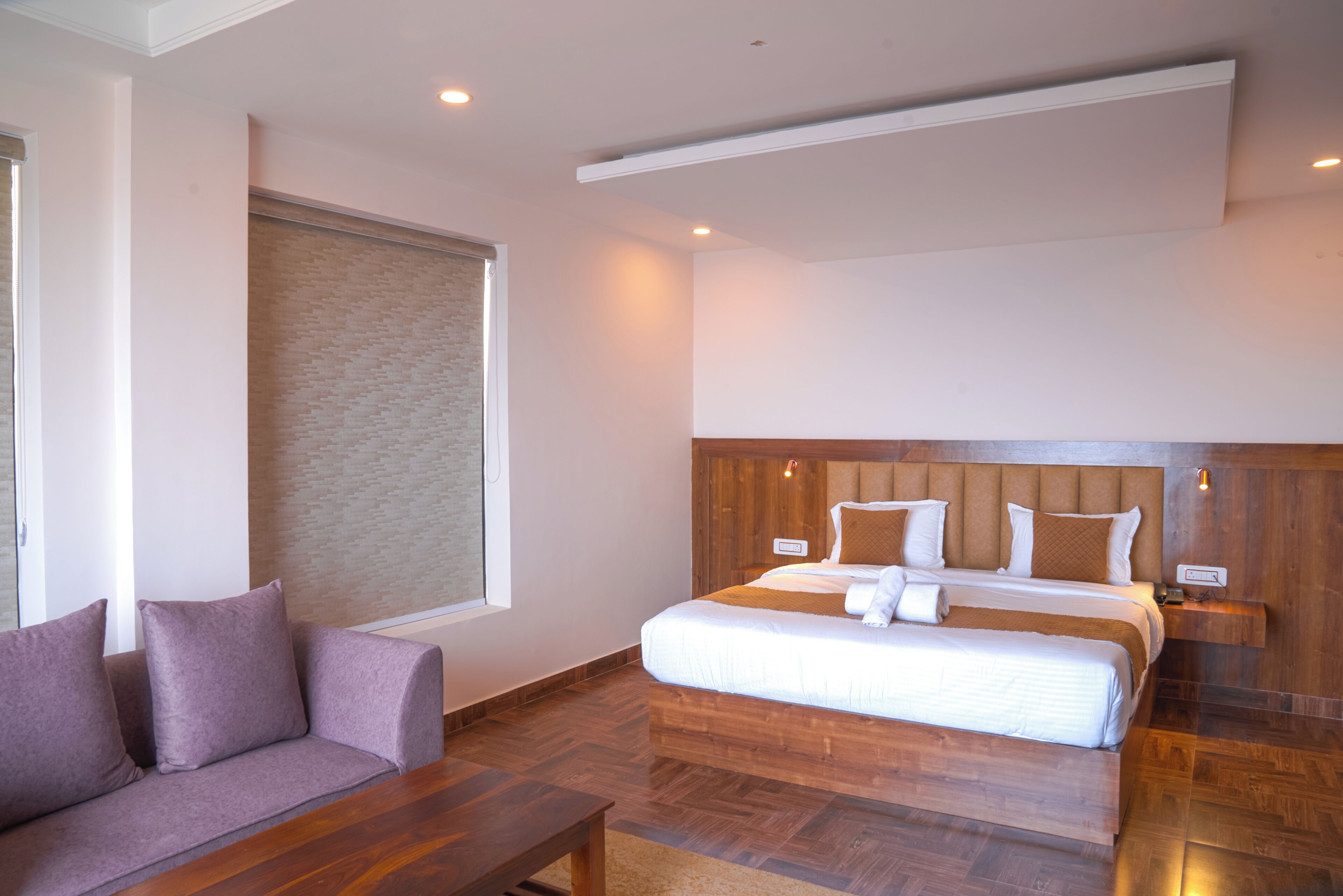 Chambre supérieure double | Rideaux d’obscurcissement, accès au Wi-Fi (inclus)