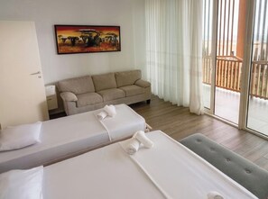 Premier-Villa, Meerblick | Schreibtisch, Bügeleisen/Bügelbrett, kostenloses WLAN, Bettwäsche