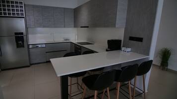 Superior Villa, Sea View | Private kitchen