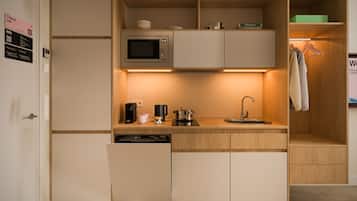 Estúdio | Cozinha privada | Frigobar, micro-ondas, cooktop, lava-louças