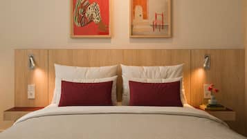 Estúdio superior | Cofres nos quartos, cortinas blackout, ferros/tábuas de passar roupa