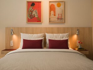 Estúdio superior | Cofres nos quartos, cortinas blackout, ferros/tábuas de passar roupa