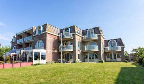 Holiday home Residenz Polderblick 9 in Burgerbrug. Suitable for 4 people, 2 bedrooms.