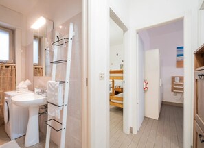 House, 3 Bedrooms, Smoking - Porto Cesareo Walk and Chill - Centro e Spiagge Tutto a Piedi (Porto Cesareo)