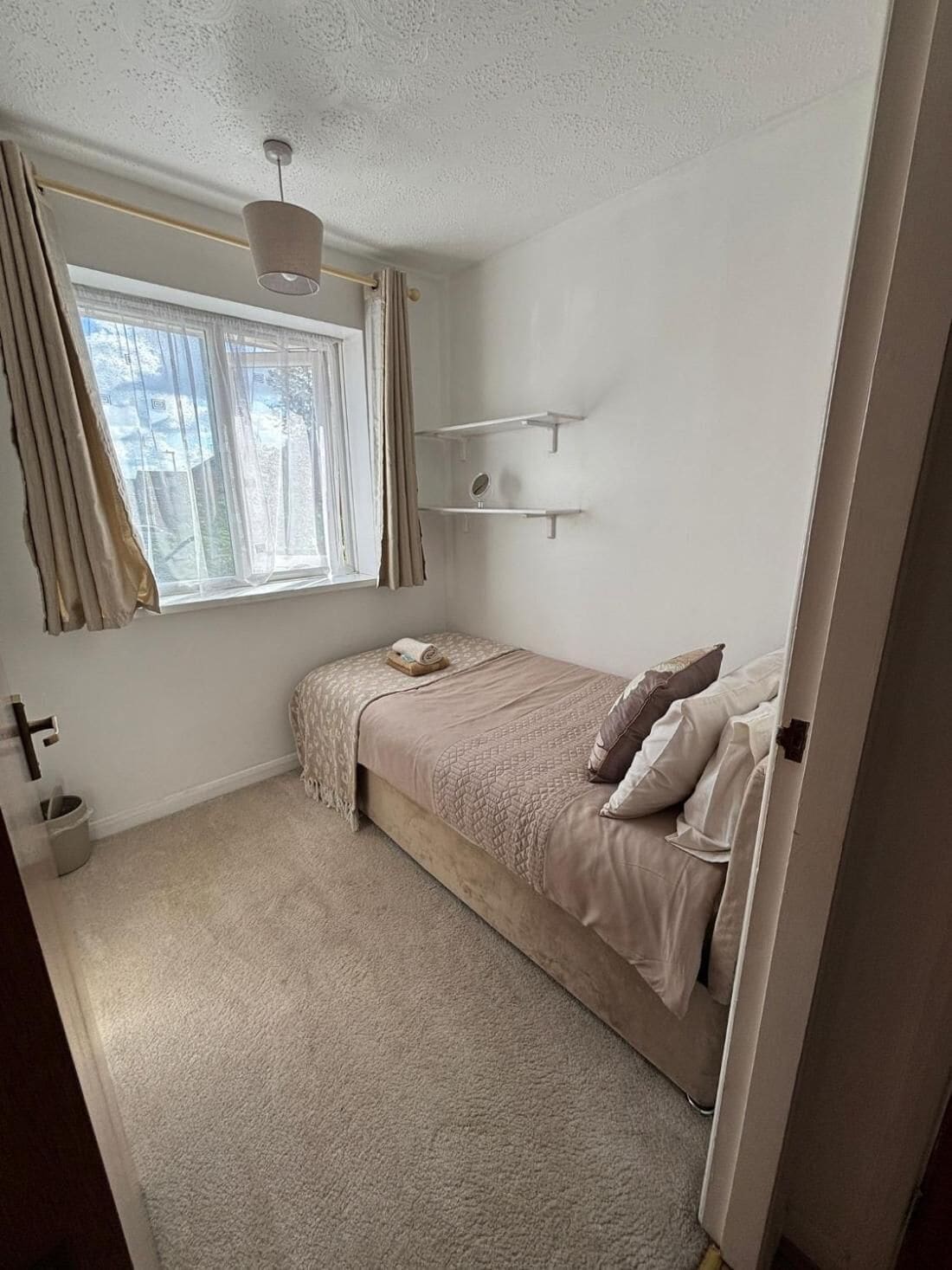 House, 3 Bedrooms, Patio, Garden View